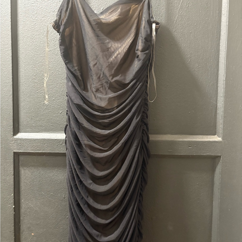 Black midi dresse